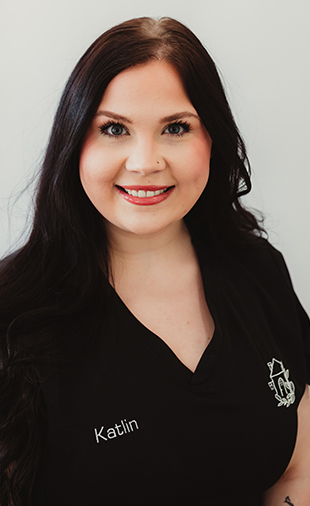 A photo of Kaitlin.